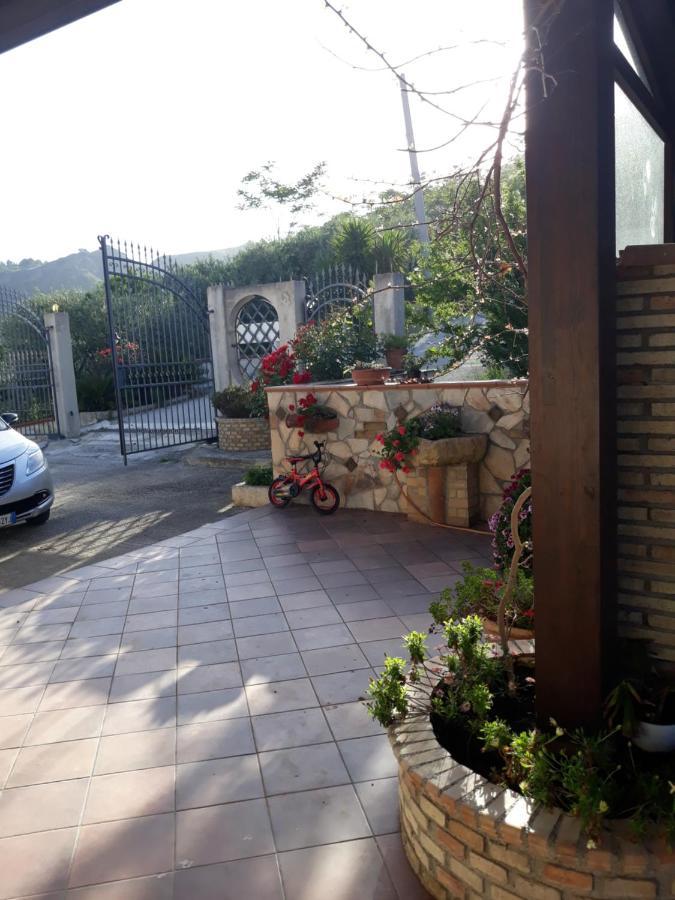 La Casa Di Bia Bed & Breakfast Corleone Exterior photo